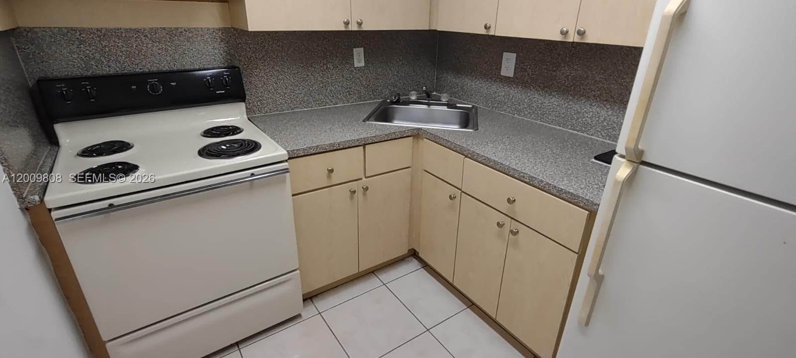 606 W 81st St # 309, Hialeah FL 33014 — 5