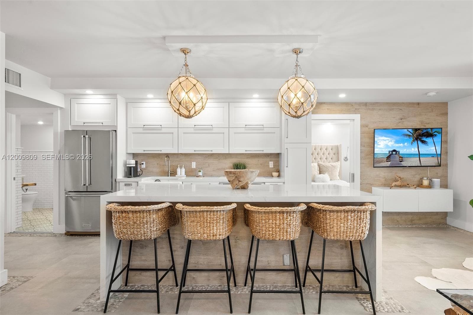 2301 Collins Ave # 1533, Miami Beach FL 33139 — 2