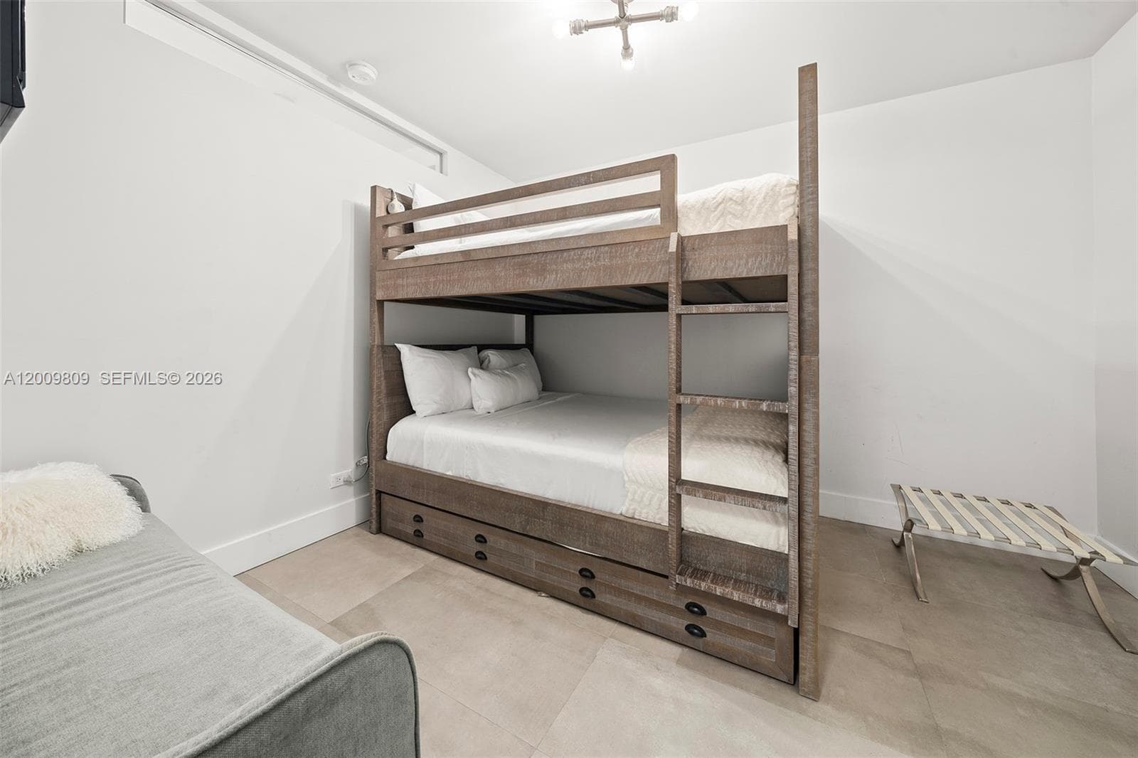 2301 Collins Ave # 1533, Miami Beach FL 33139 — 17