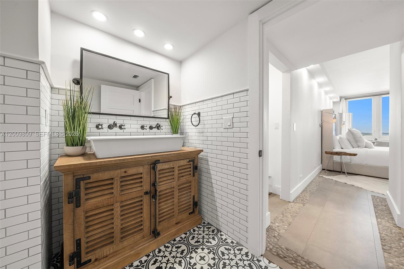 2301 Collins Ave # 1533, Miami Beach FL 33139 — 26
