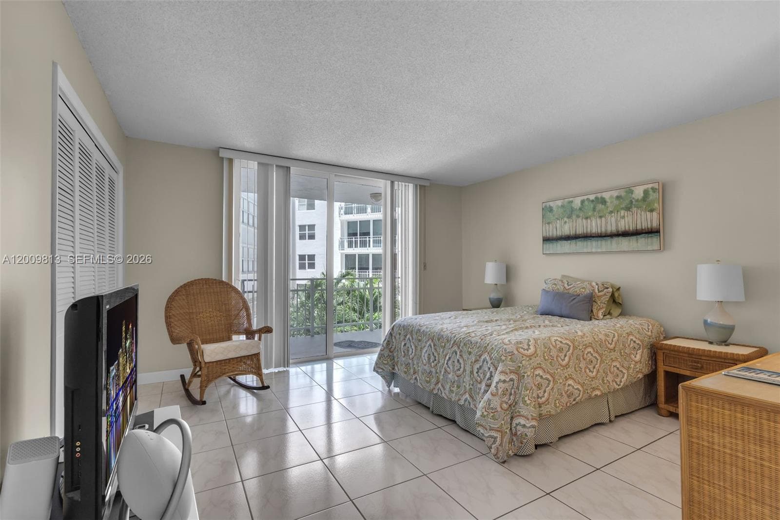 600 Grapetree Dr, Key Biscayne FL 33149 — 23