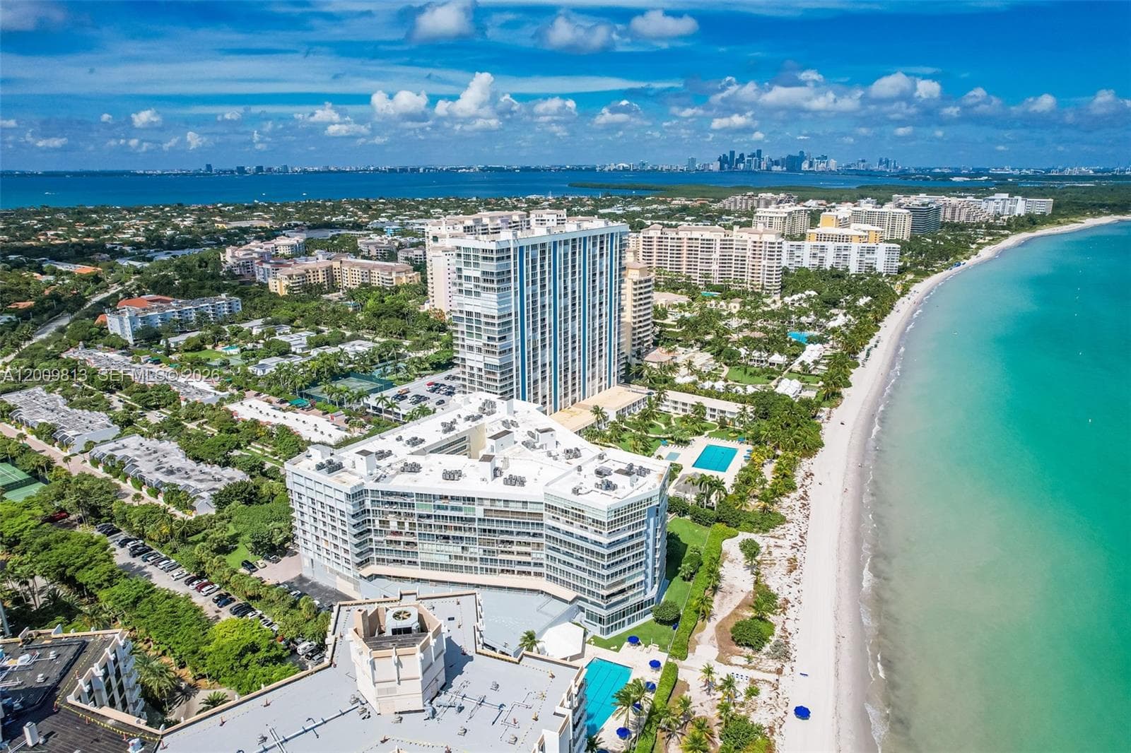 600 Grapetree Dr, Key Biscayne FL 33149 — 27