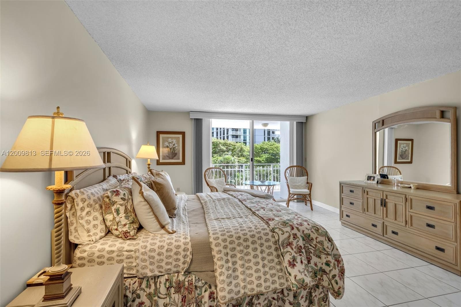 600 Grapetree Dr, Key Biscayne FL 33149 — 10