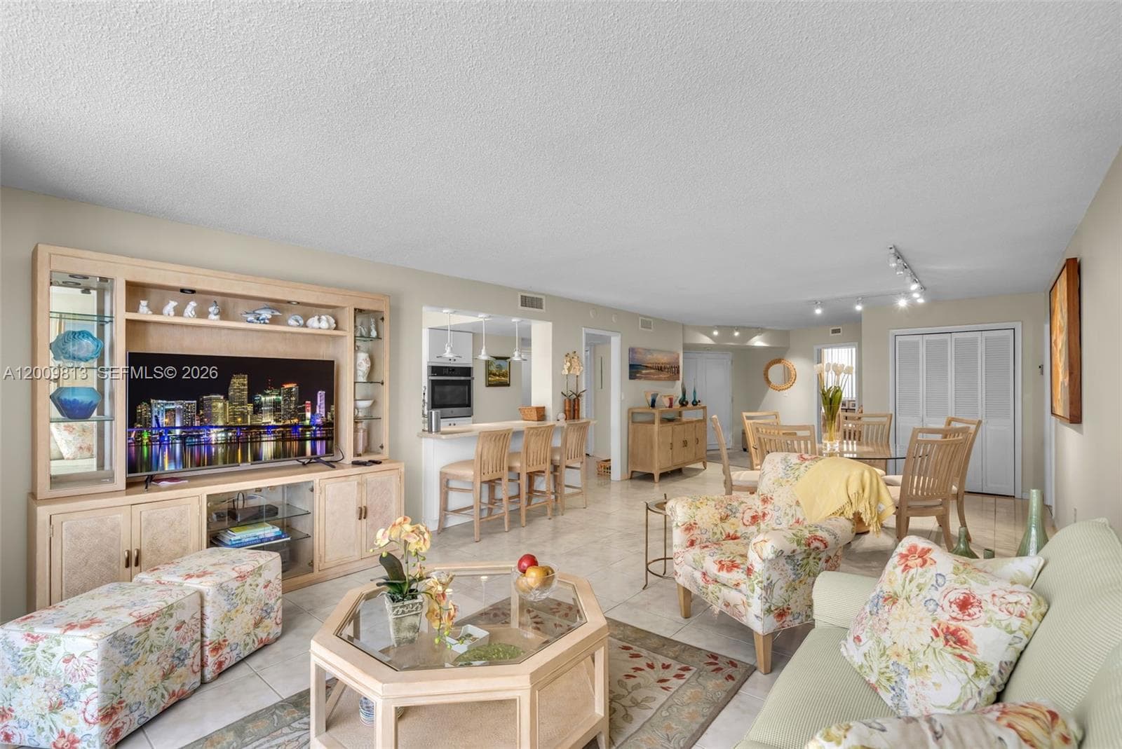 600 Grapetree Dr, Key Biscayne FL 33149 — 15