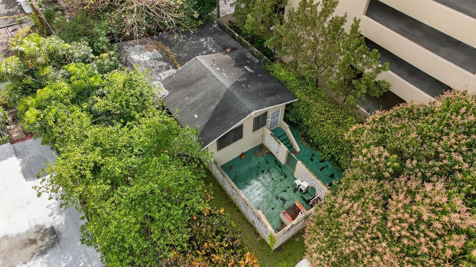 975 SW 37th Avenue, Miami FL 33135 — 10