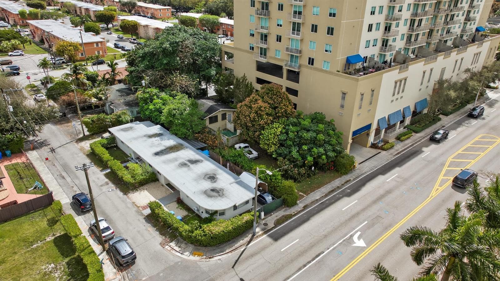 975 SW 37th Avenue, Miami FL 33135 — 15