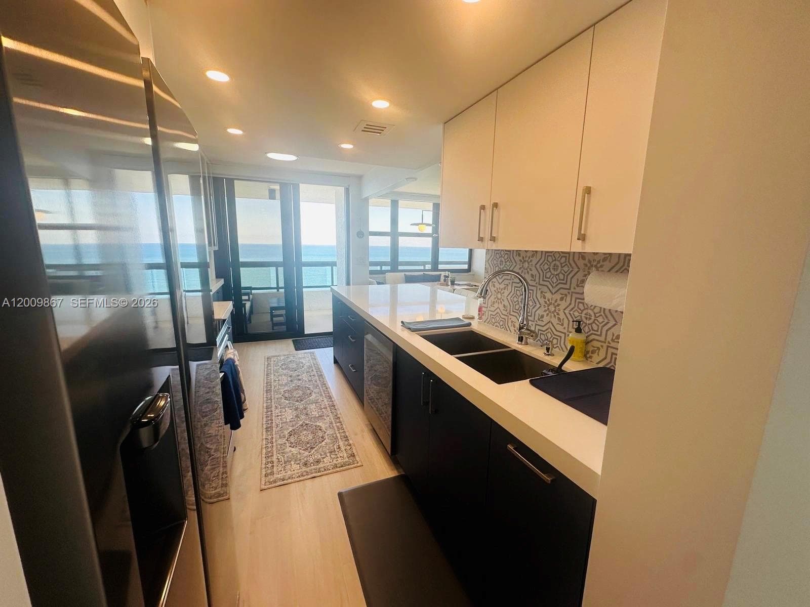2555 Collins Ave # 2411, Miami Beach FL 33140 — 2