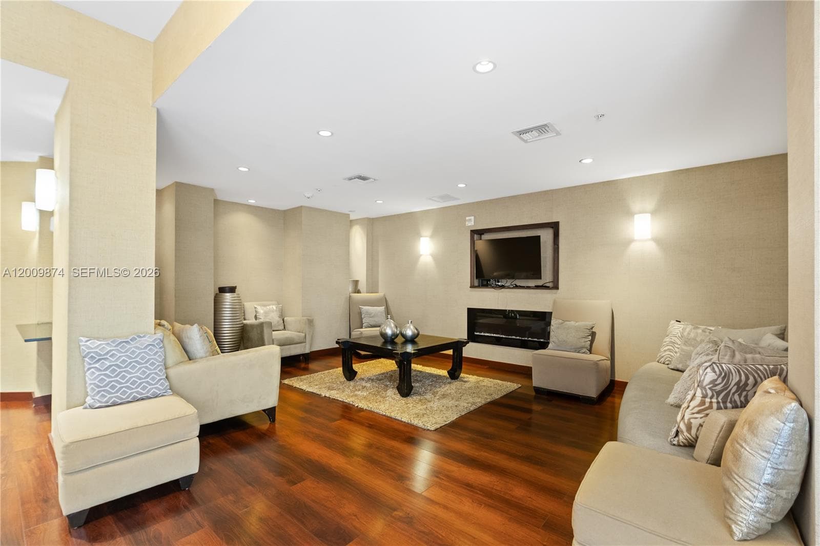 3300 NE 191st St # 609, Aventura FL 33180 — 45