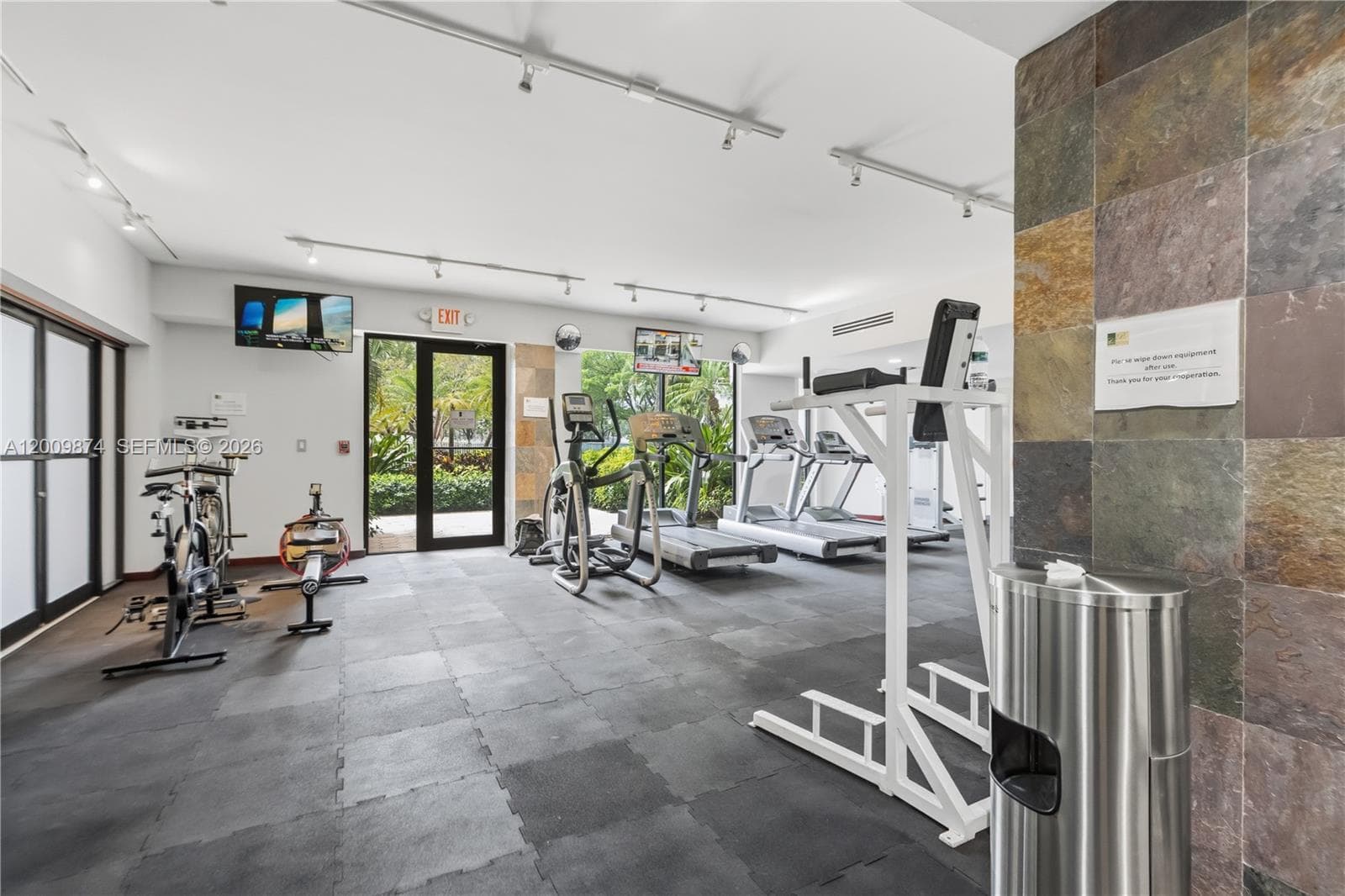 3300 NE 191st St # 609, Aventura FL 33180 — 39