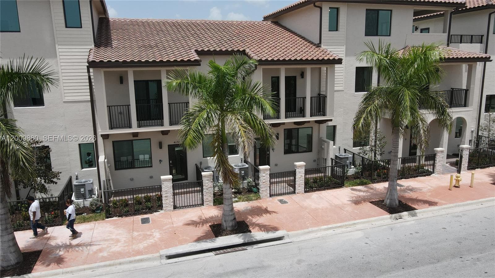 4272 NW 82nd Ave # 4272, Doral FL 33166 — 1