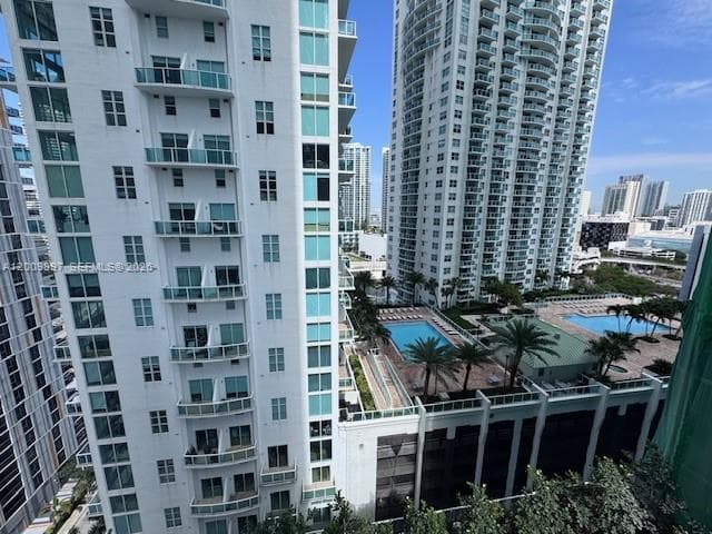 77 SE 5 ST # 1806, Miami FL 33131 — 27