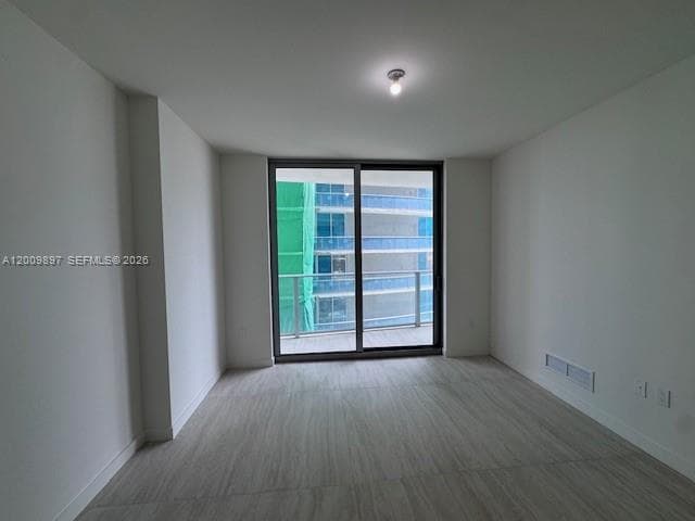 77 SE 5 ST # 1806, Miami FL 33131 — 13