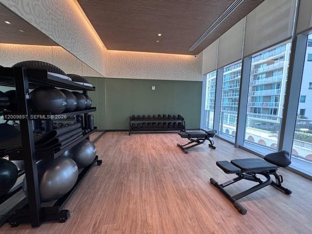 77 SE 5 ST # 1806, Miami FL 33131 — 47