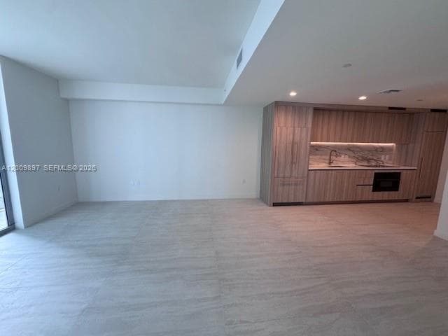 77 SE 5 ST # 1806, Miami FL 33131 — 7