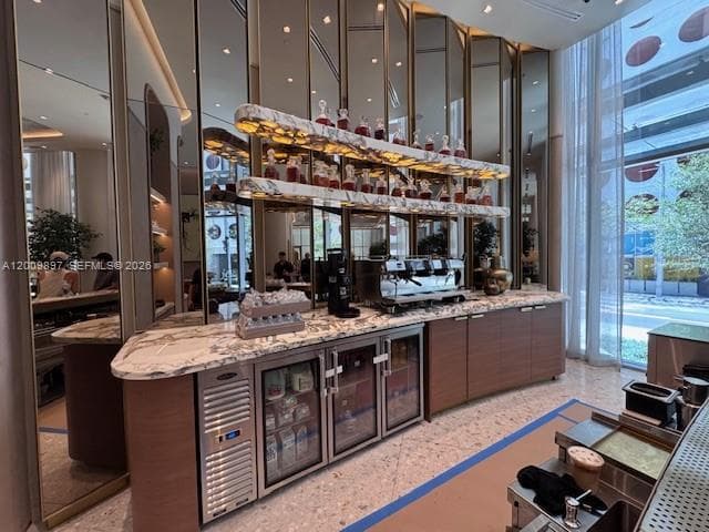 77 SE 5 ST # 1806, Miami FL 33131 — 65