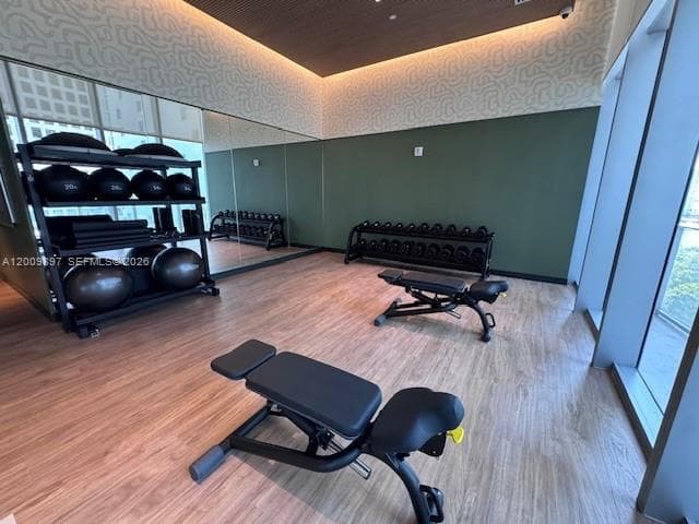 77 SE 5 ST # 1806, Miami FL 33131 — 48