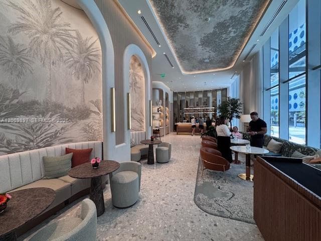 77 SE 5 ST # 1806, Miami FL 33131 — 68