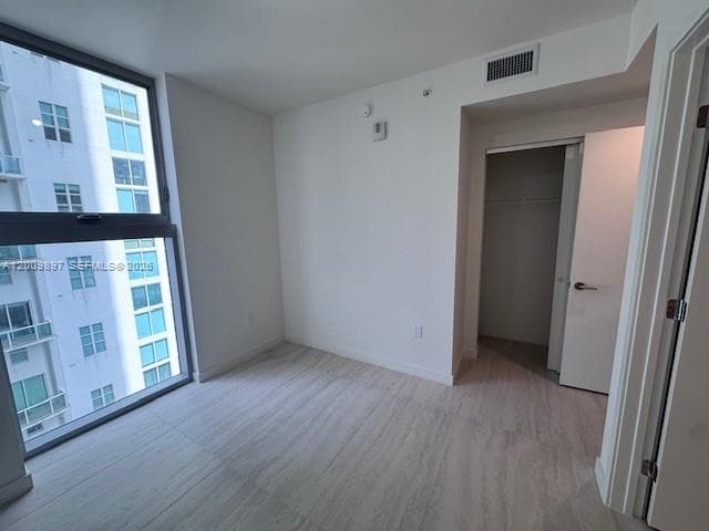 77 SE 5 ST # 1806, Miami FL 33131 — 21
