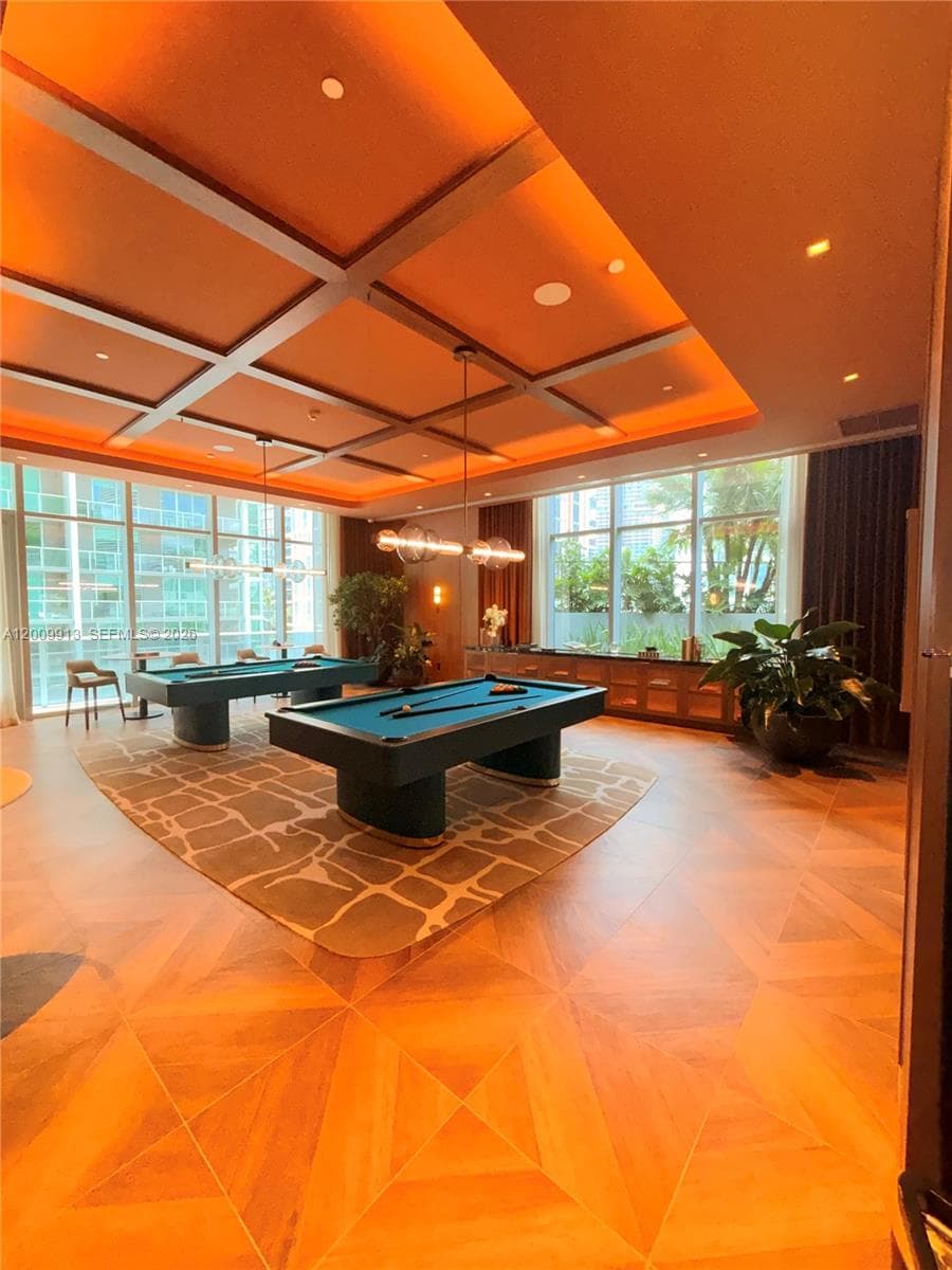 77 SE 5TH ST # 1811, Miami FL 33131 — 36