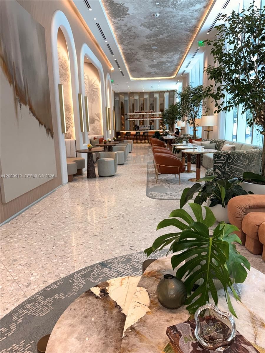 77 SE 5TH ST # 1811, Miami FL 33131 — 5