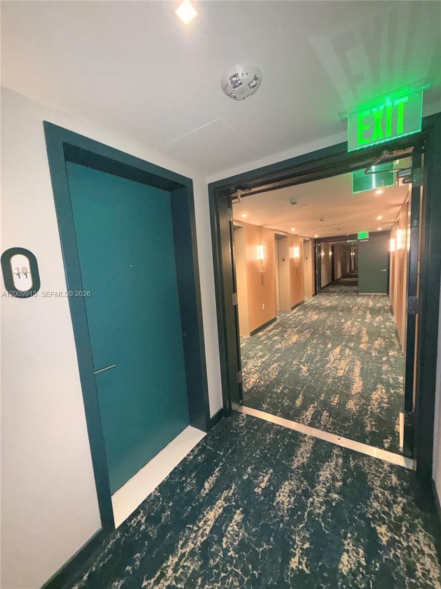 77 SE 5TH ST # 1811, Miami FL 33131 — 9