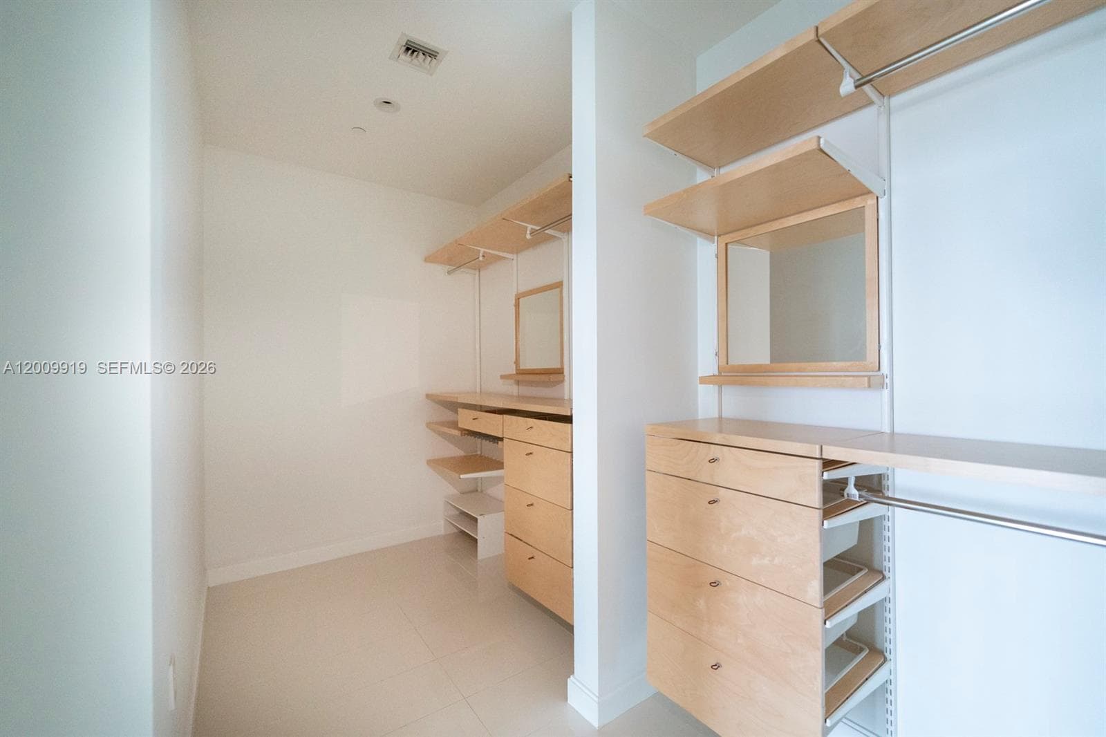 45 SW 9th St # 4906, Miami FL 33130 — 24