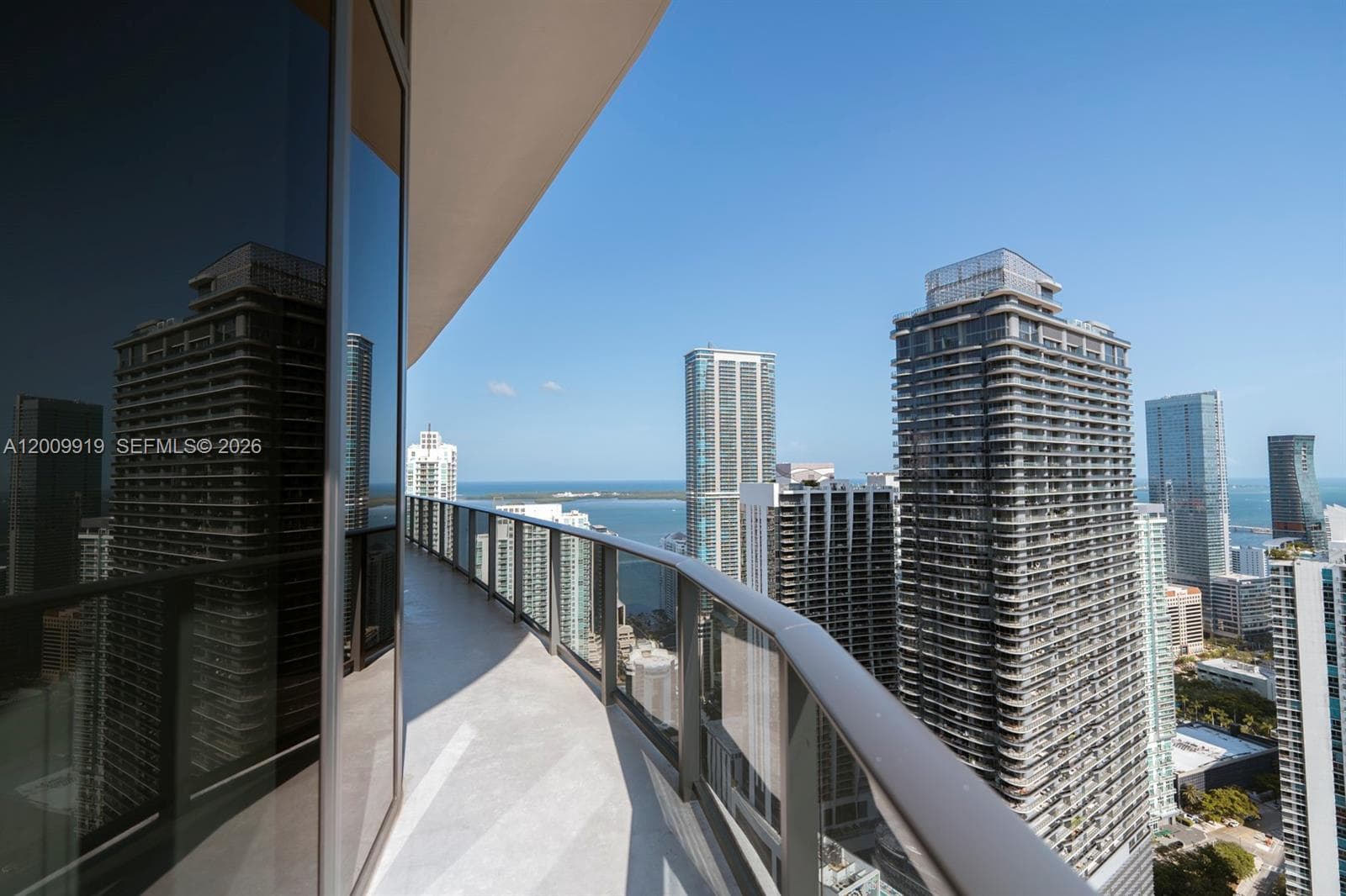 45 SW 9th St # 4906, Miami FL 33130 — 4
