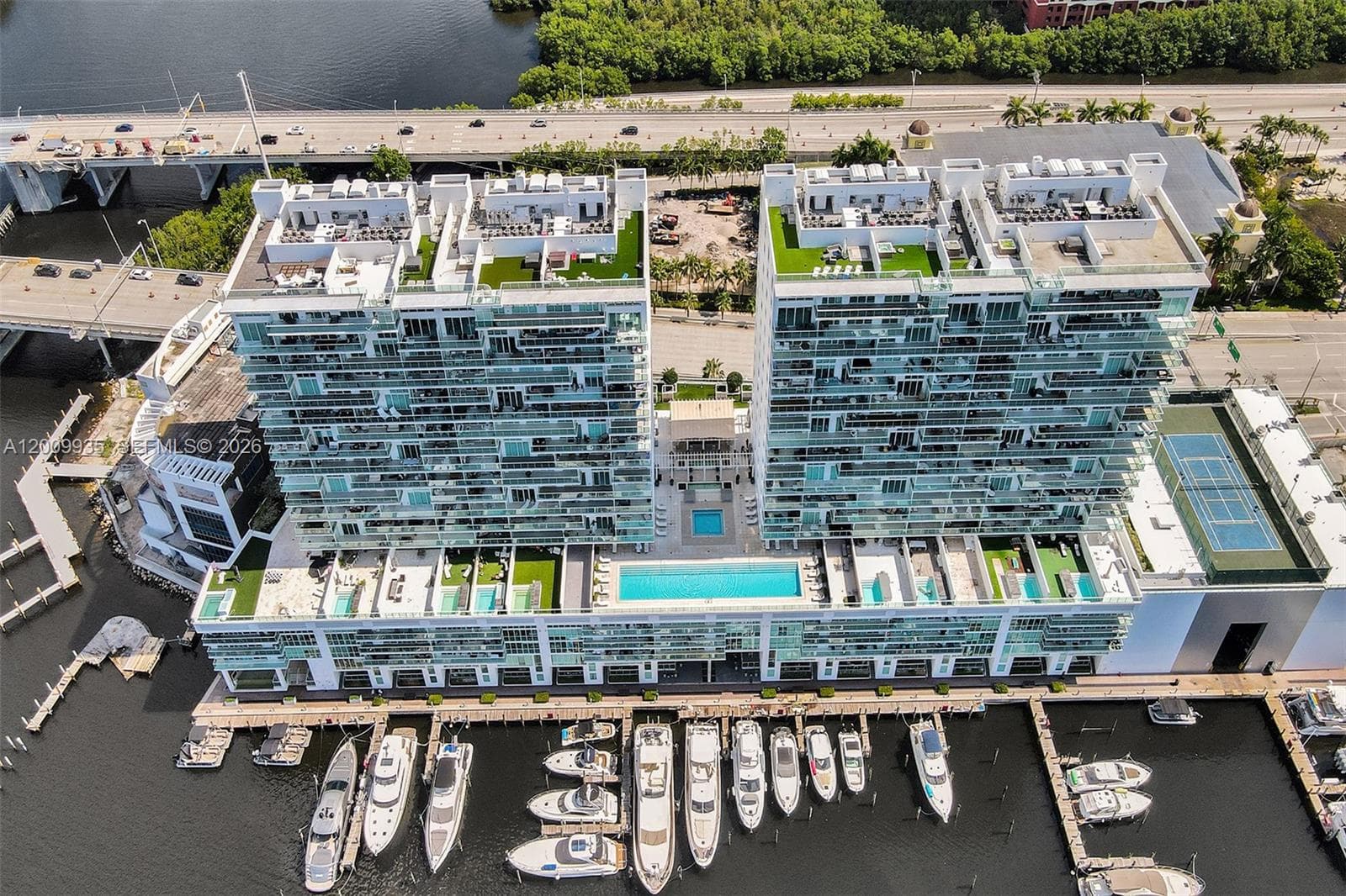 400 Sunny Isles Blvd # 2021, Sunny Isles Beach FL 33160 — 52