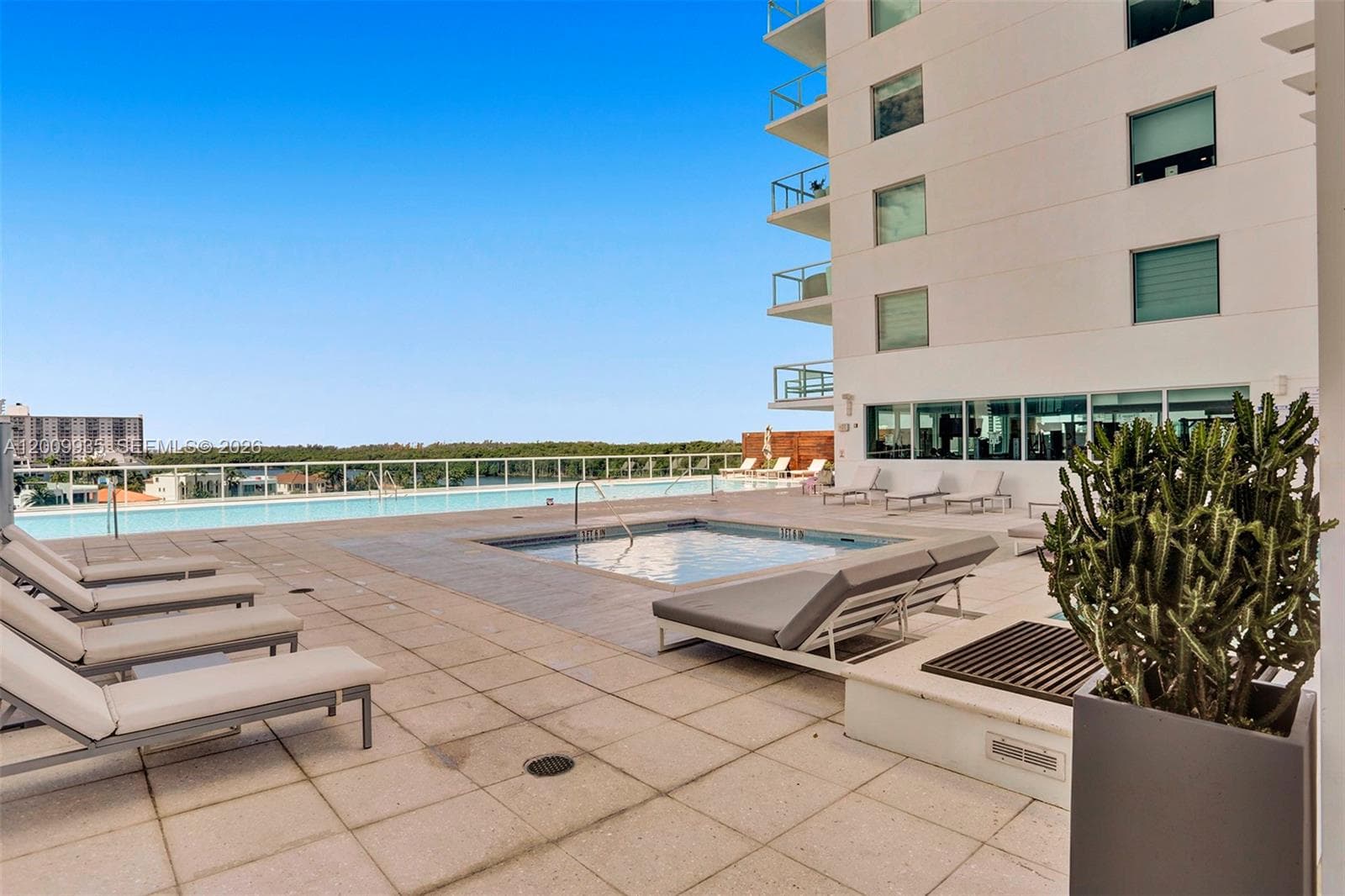 400 Sunny Isles Blvd # 2021, Sunny Isles Beach FL 33160 — 42