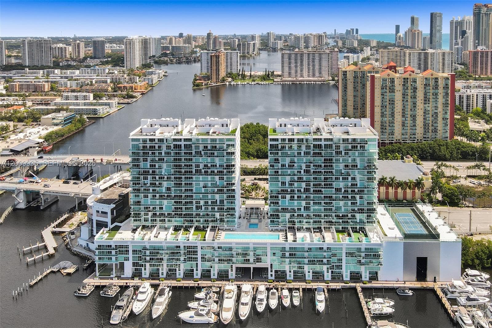 400 Sunny Isles Blvd # 2021, Sunny Isles Beach FL 33160 — 53