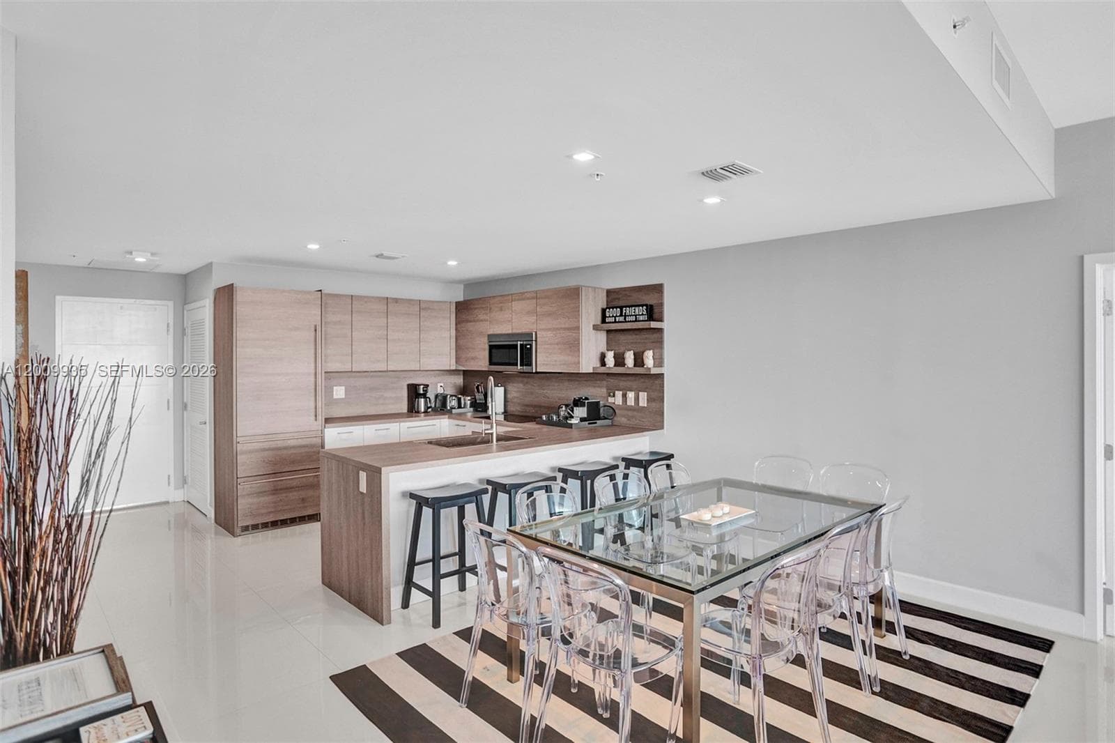 400 Sunny Isles Blvd # 2021, Sunny Isles Beach FL 33160 — 9
