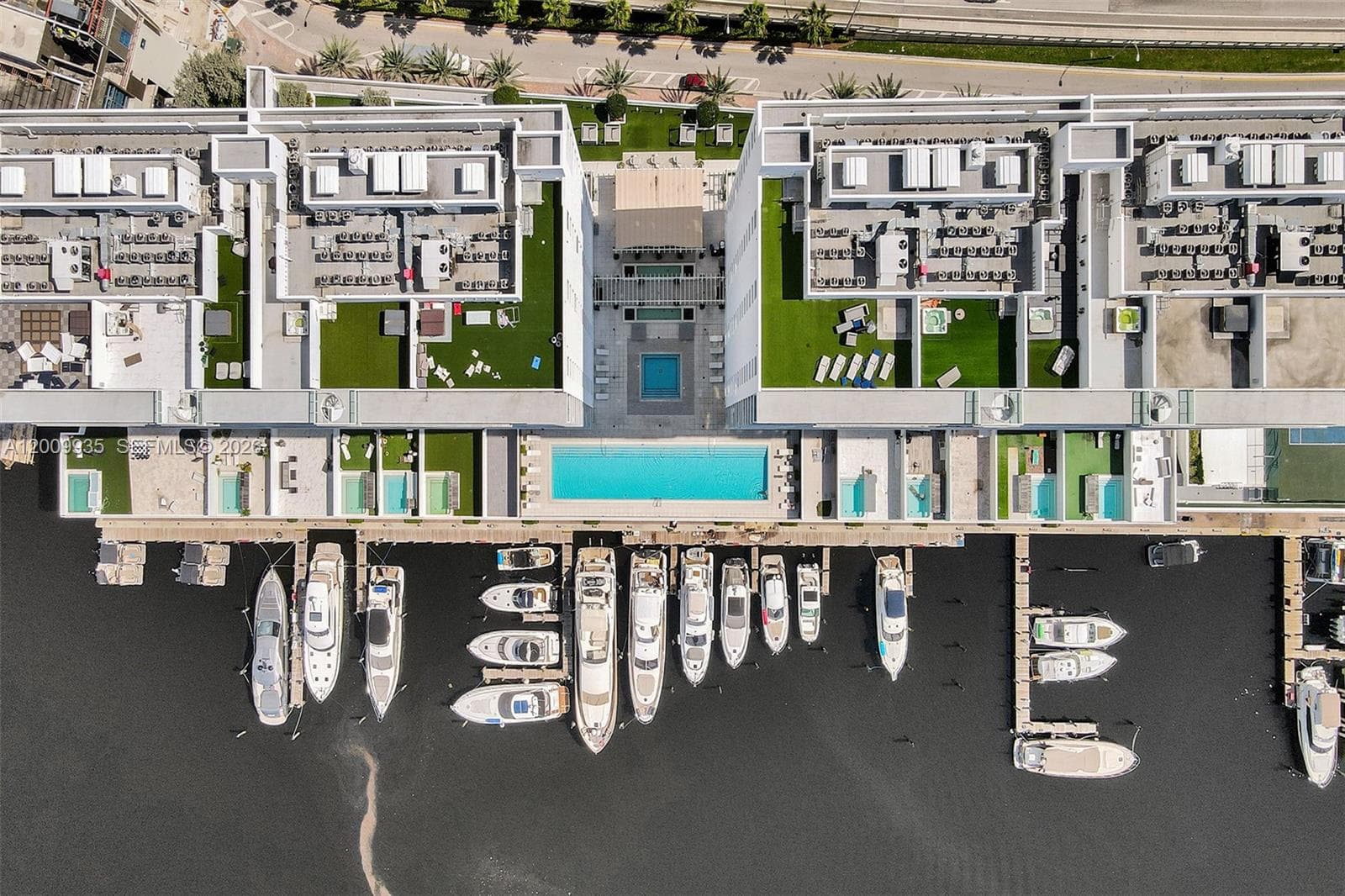400 Sunny Isles Blvd # 2021, Sunny Isles Beach FL 33160 — 51