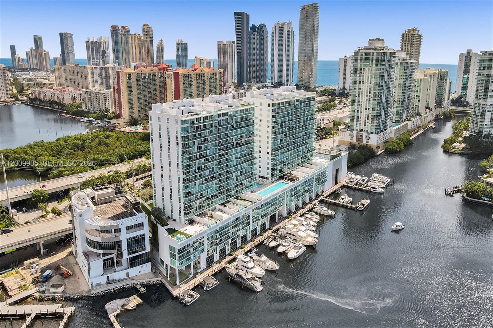 400 Sunny Isles Blvd # 2021, Sunny Isles Beach FL 33160 — 55
