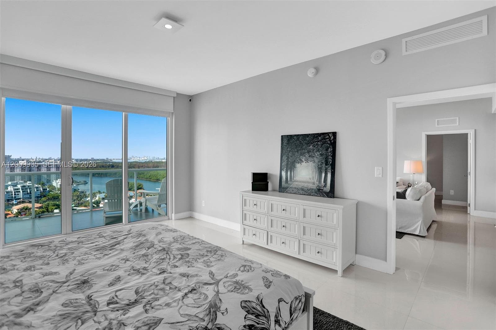 400 Sunny Isles Blvd # 2021, Sunny Isles Beach FL 33160 — 19
