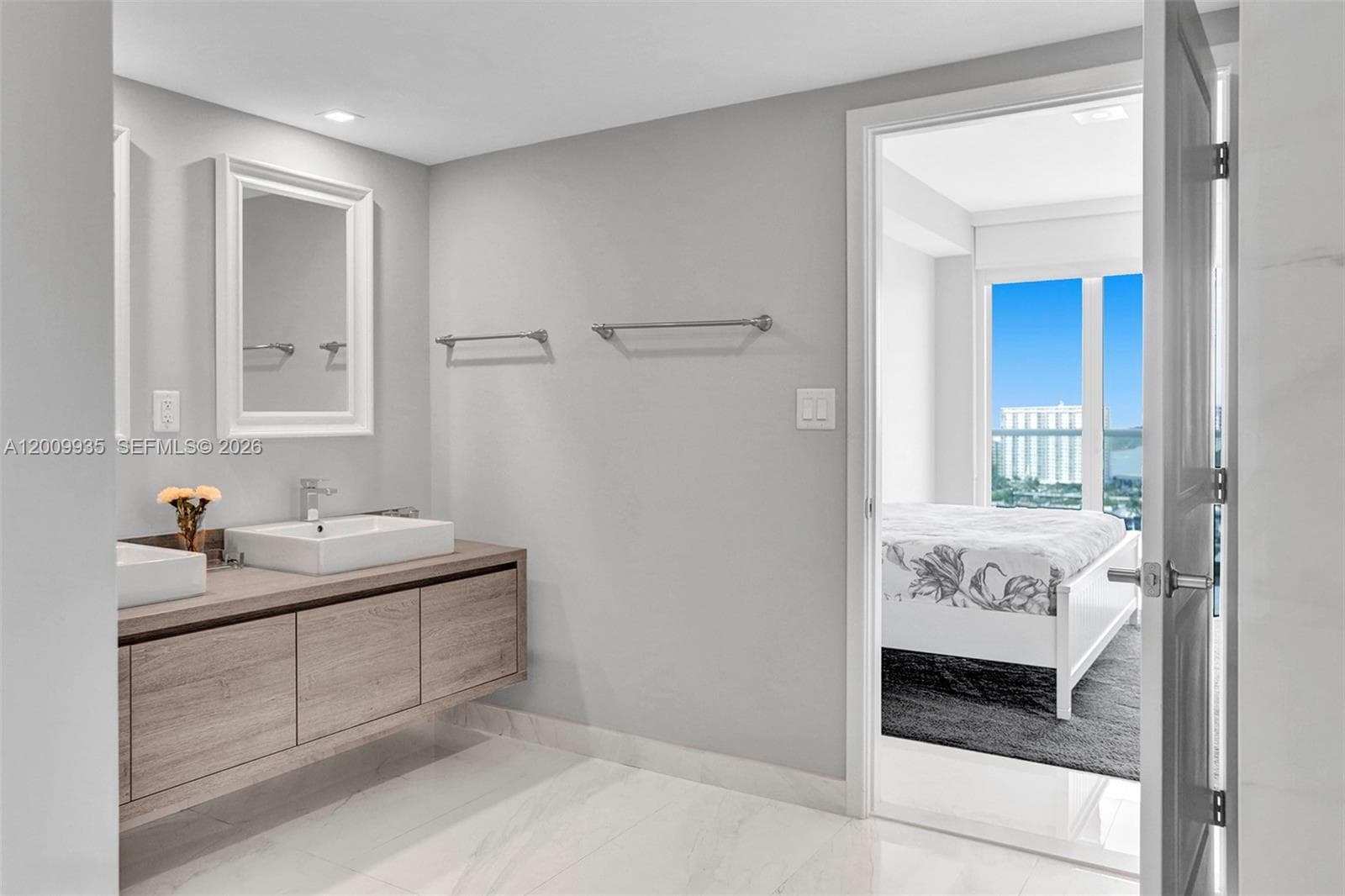 400 Sunny Isles Blvd # 2021, Sunny Isles Beach FL 33160 — 31