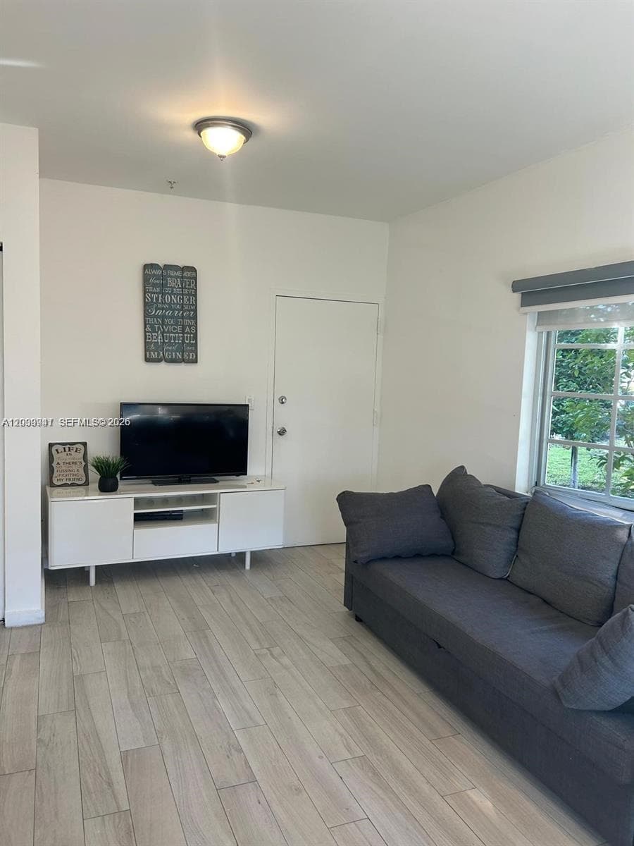 1450 Meridian Ave # 101, Miami Beach FL 33139 — 4