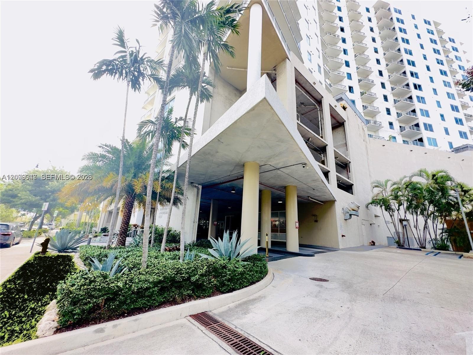 10 SW South River Dr # 1607, Miami FL 33130 — 11