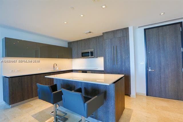 68 SE 6th St # 3210, Miami FL 33131 — 2