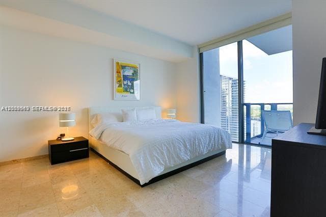 68 SE 6th St # 3210, Miami FL 33131 — 16