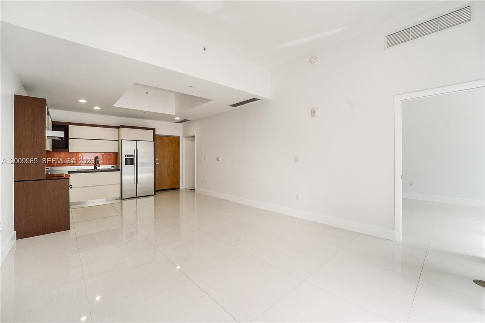 2100 Park Ave # 108, Miami Beach FL 33139 — 9