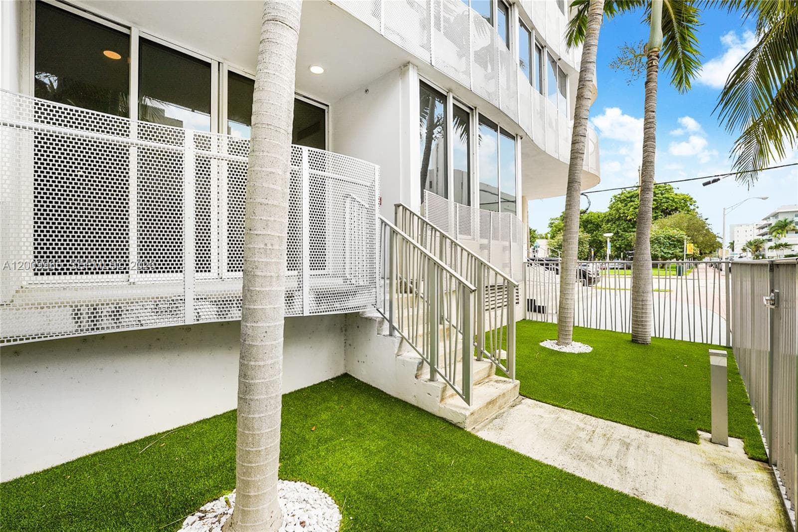 2100 Park Ave # 108, Miami Beach FL 33139 — 10