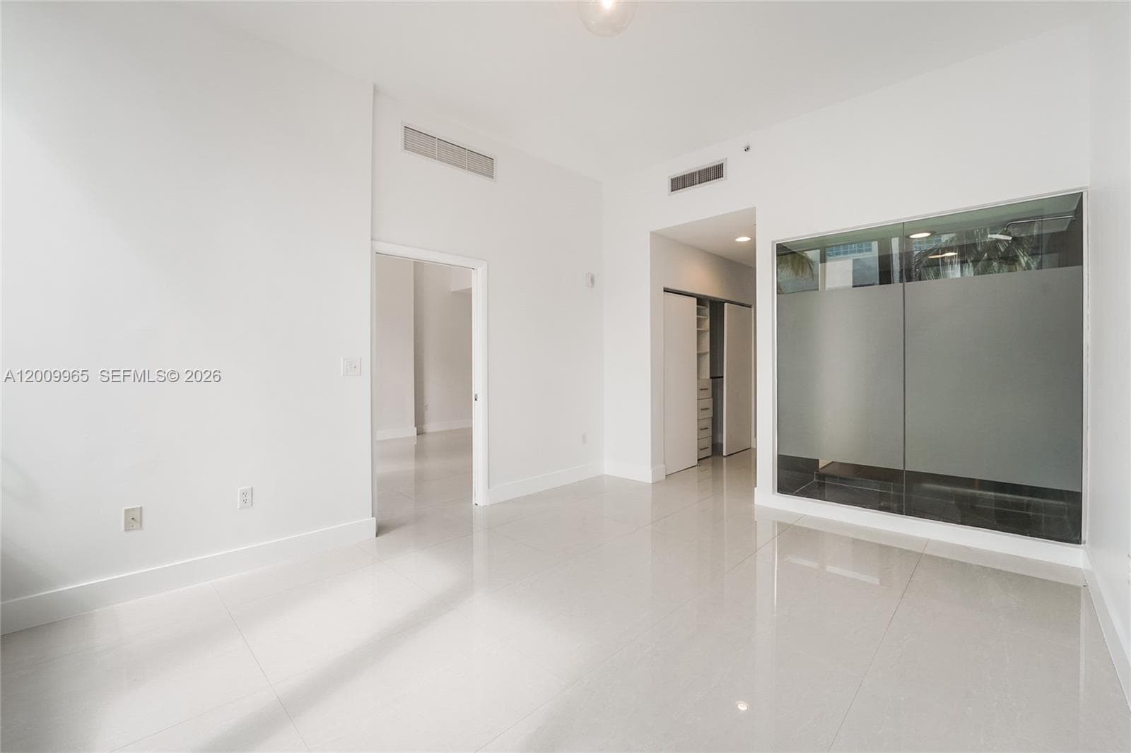 2100 Park Ave # 108, Miami Beach FL 33139 — 14