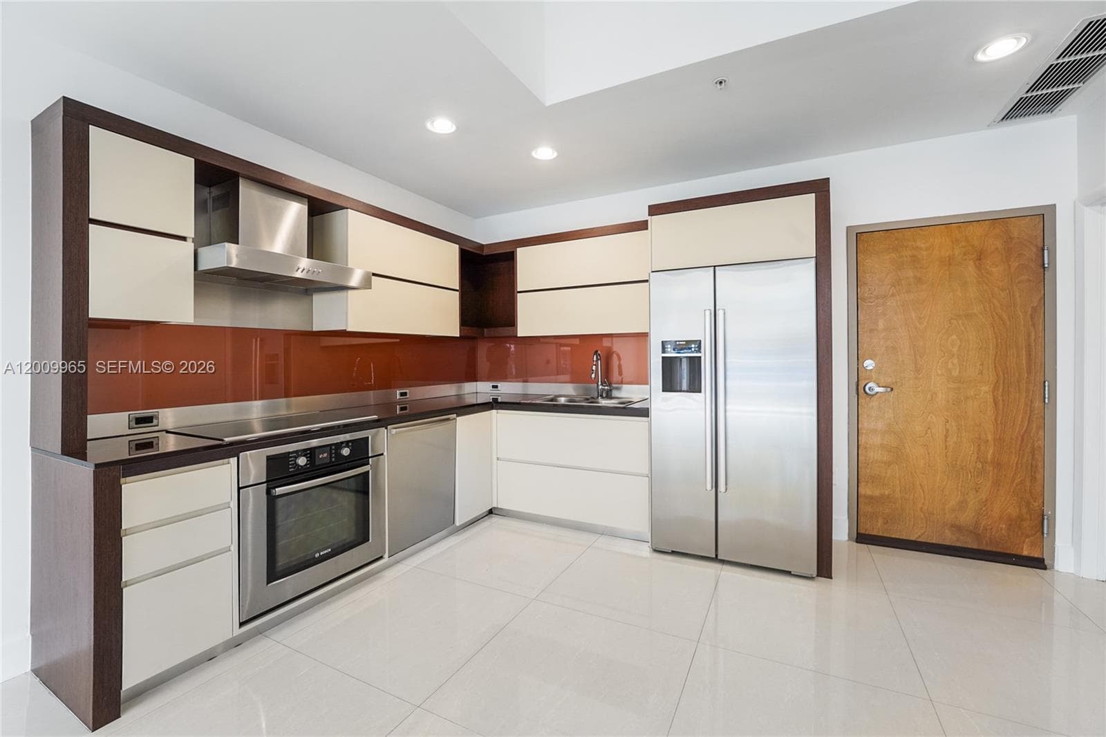 2100 Park Ave # 108, Miami Beach FL 33139 — 8
