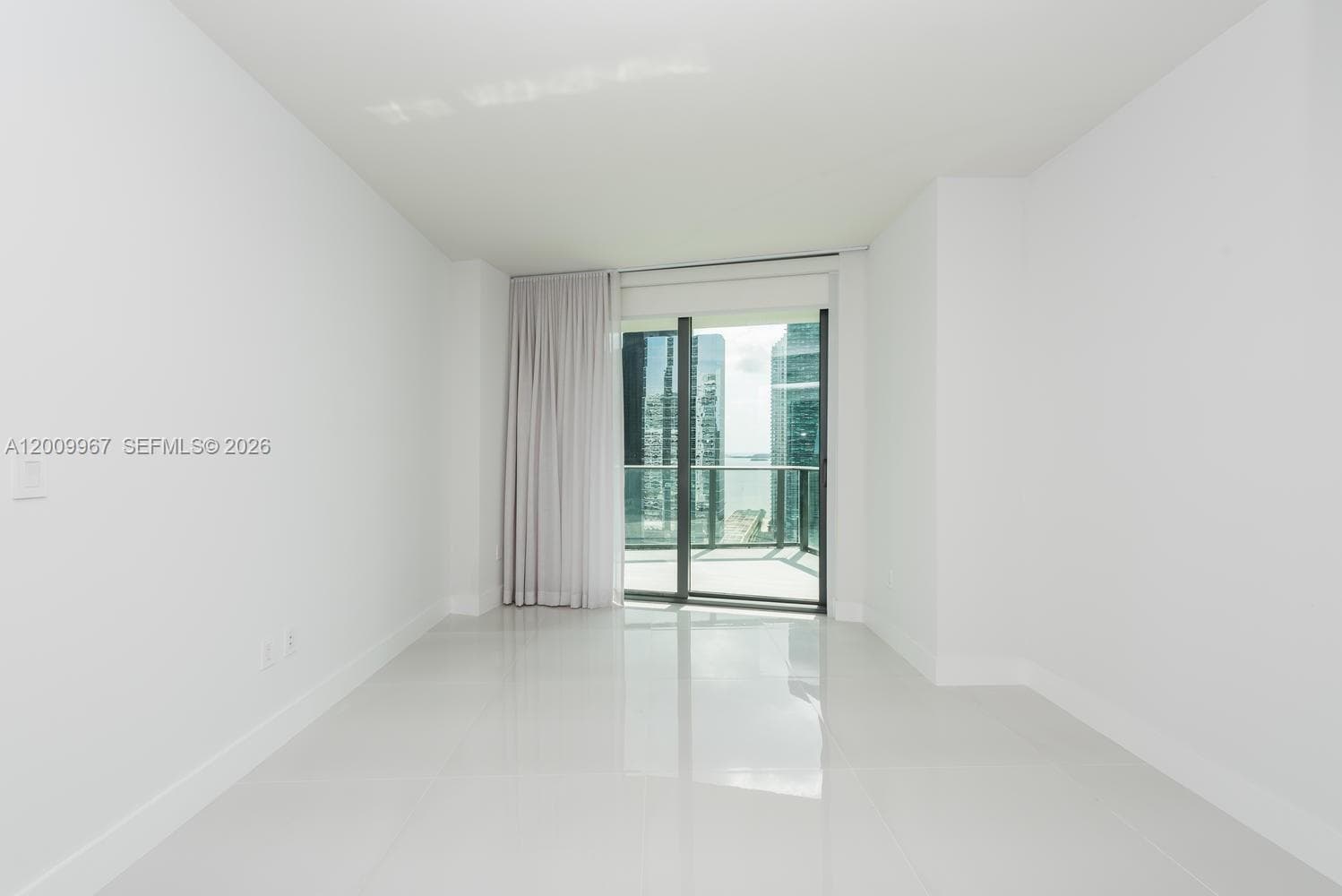1300 S Miami # 1801, Miami FL 33130 — 13
