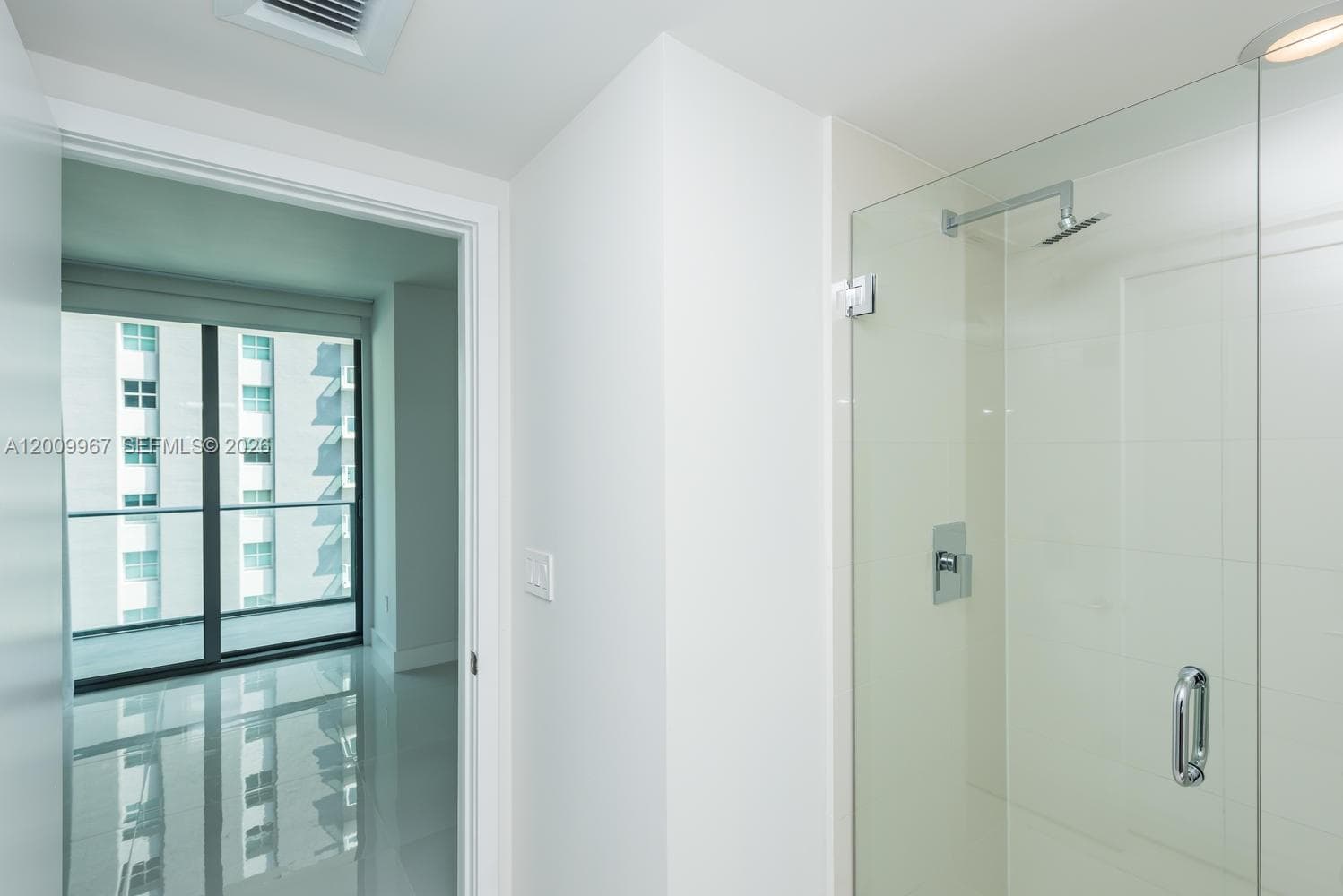 1300 S Miami # 1801, Miami FL 33130 — 20