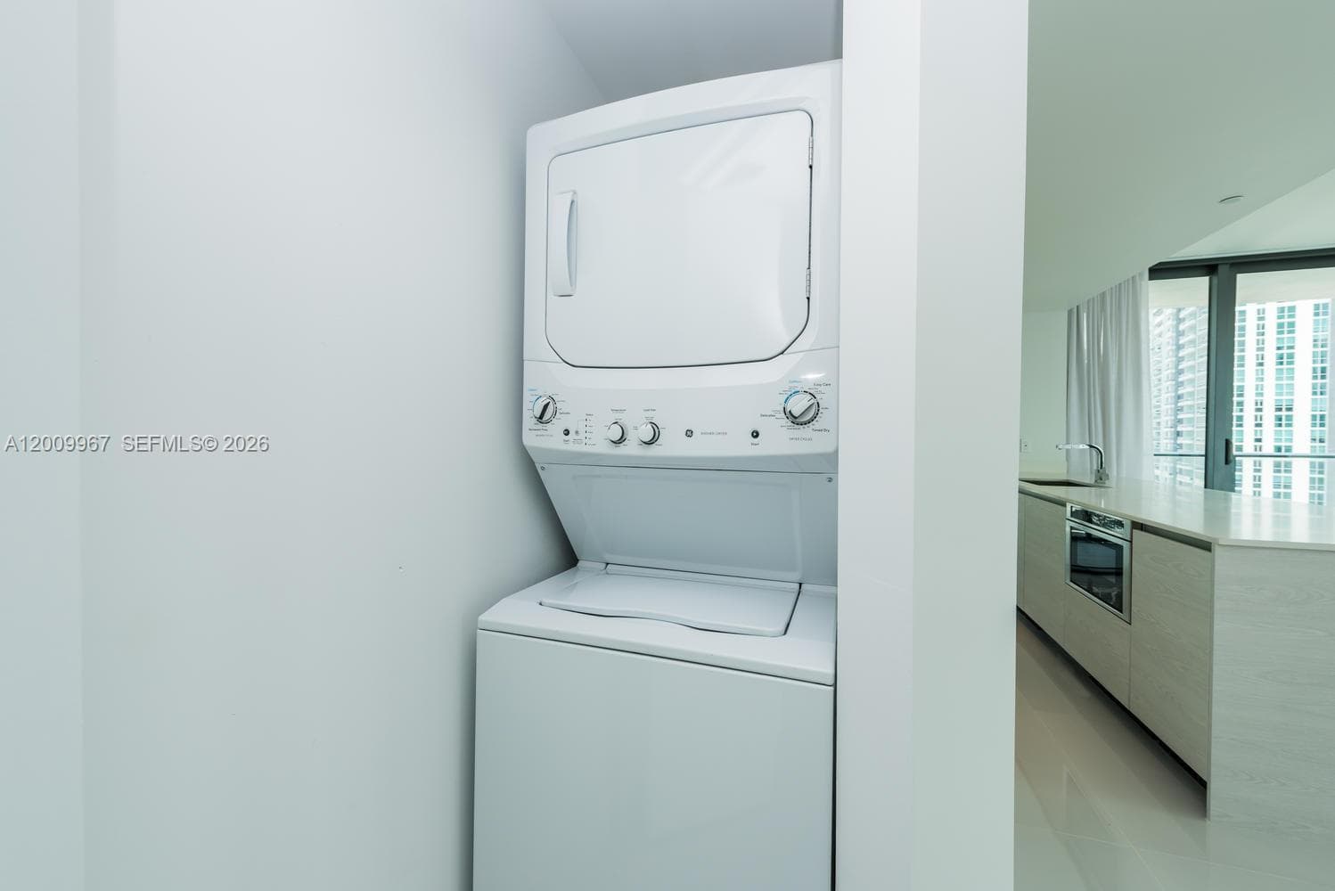 1300 S Miami # 1801, Miami FL 33130 — 19