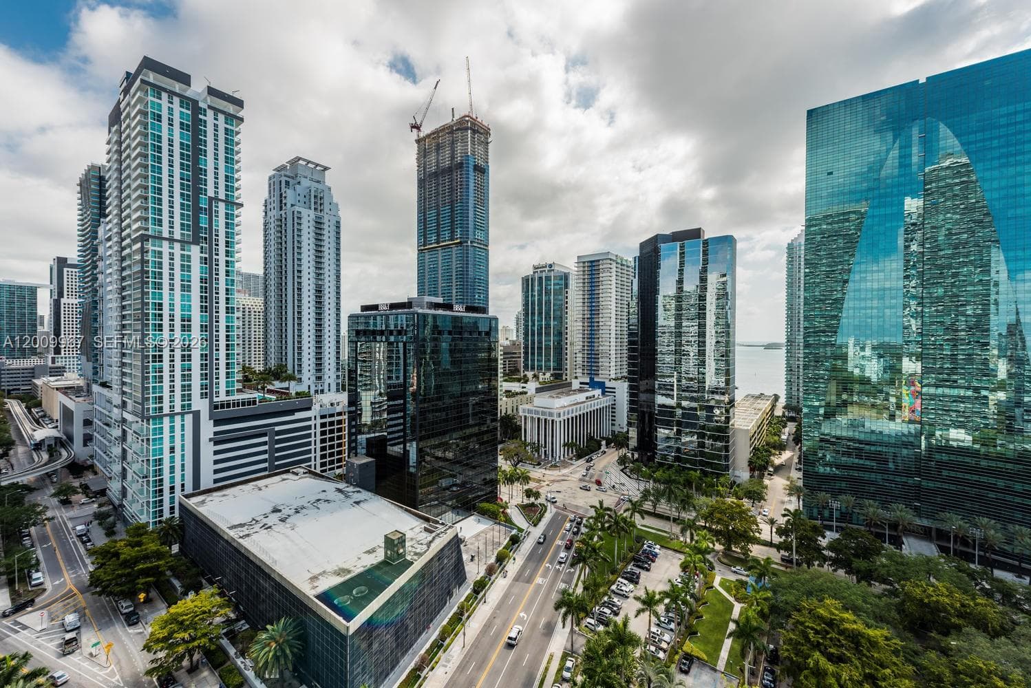 1300 S Miami # 1801, Miami FL 33130 — 40