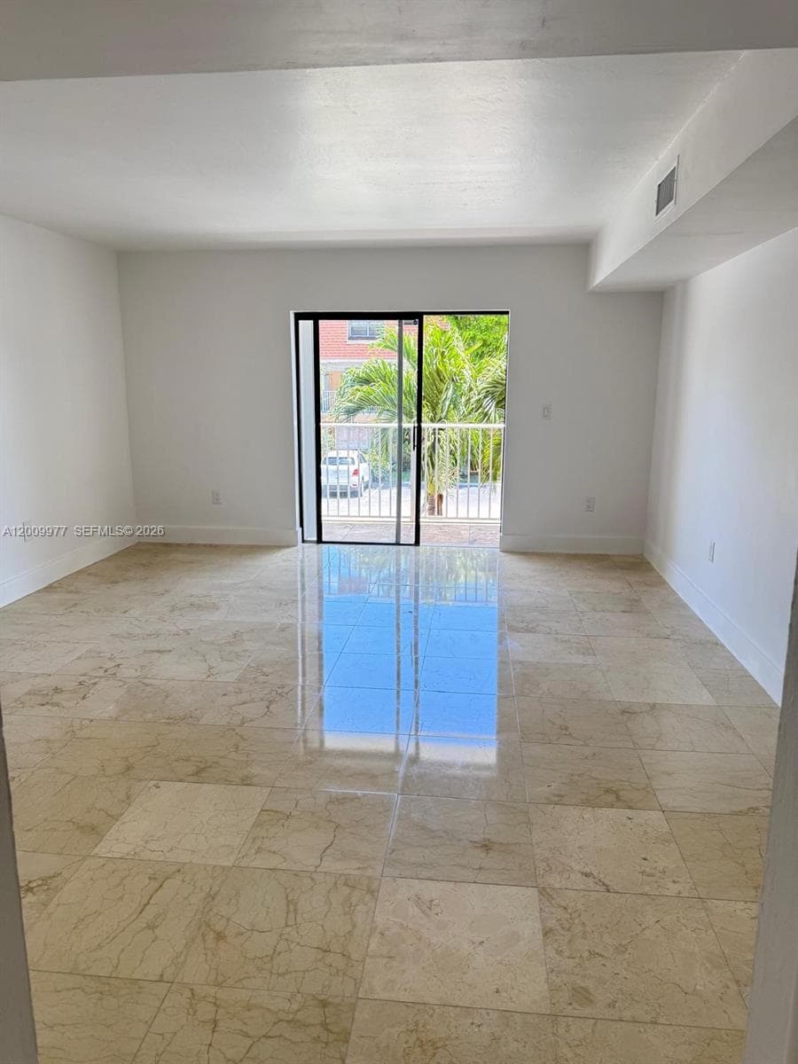 260 NW 107th Ave # 204, Miami FL 33172 — 6