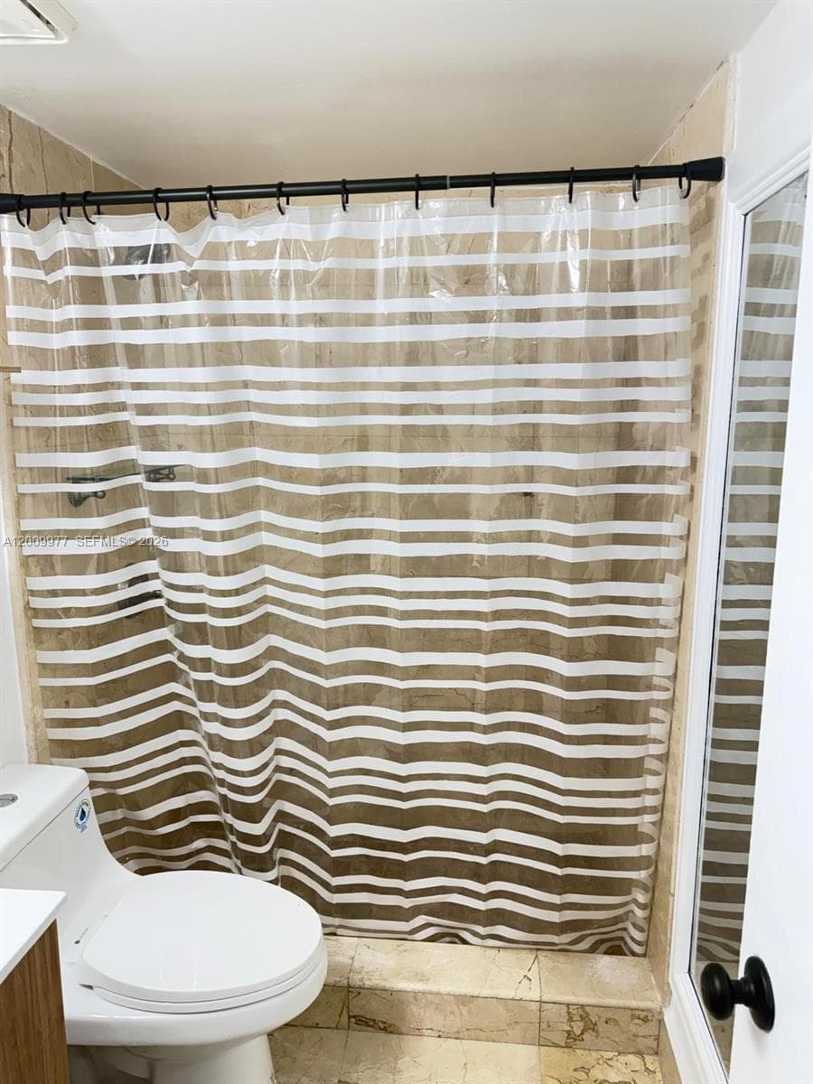 260 NW 107th Ave # 204, Miami FL 33172 — 52