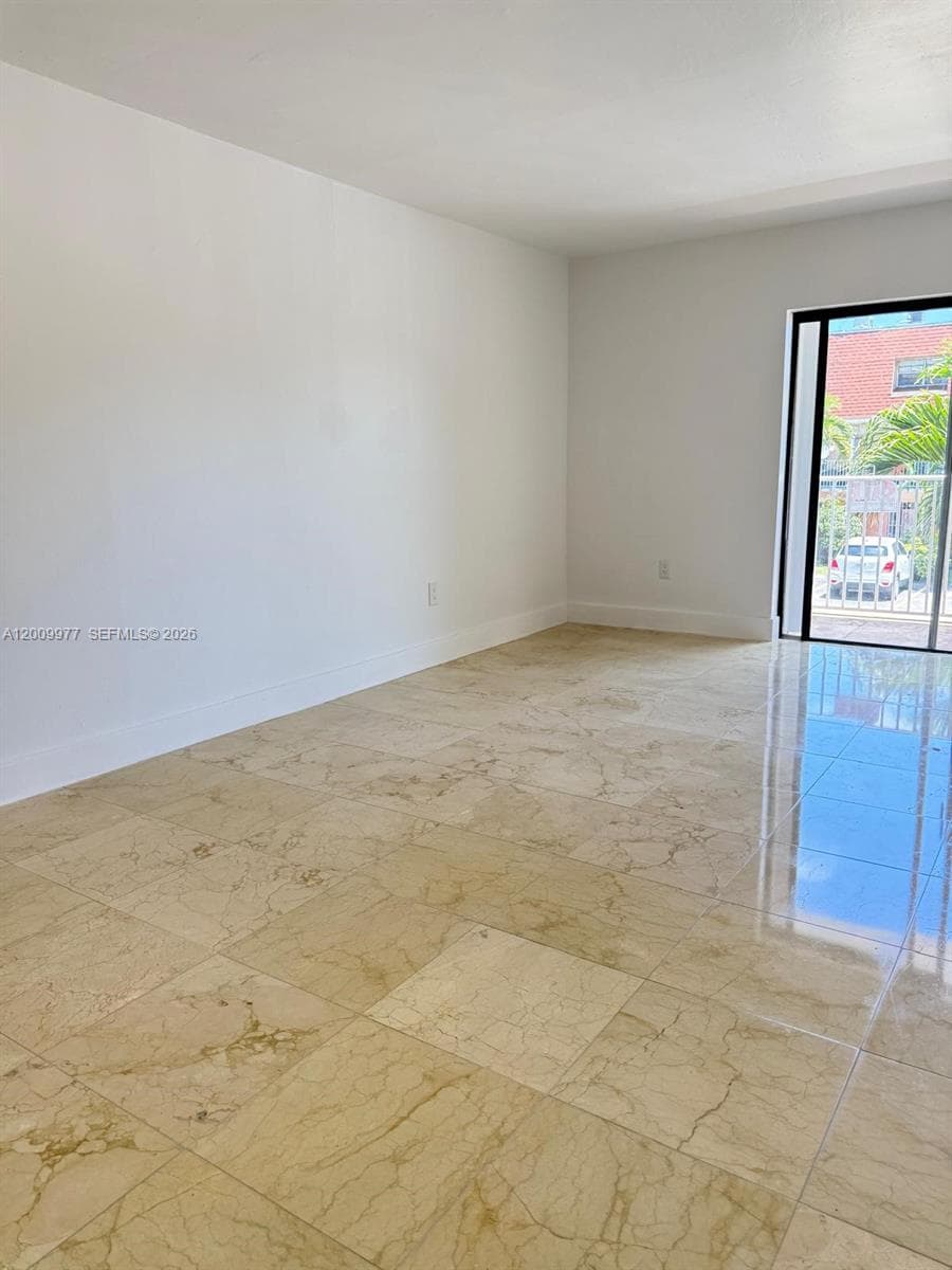 260 NW 107th Ave # 204, Miami FL 33172 — 7